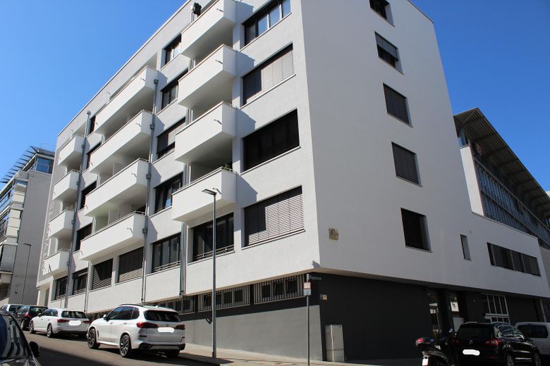 SENZA PROVVIGIONE! Moderno loft di 73 m² a Stoccarda-Nord con balcone + posto auto interrato – Haus