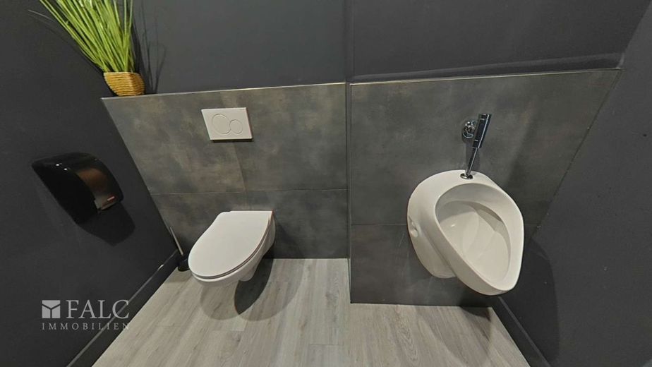 Renditestarkes Wohn- und Geschäftshaus in absoluter Spitzenlage von Neuwied-Stadt - Luisenplatz – Kundentoilette