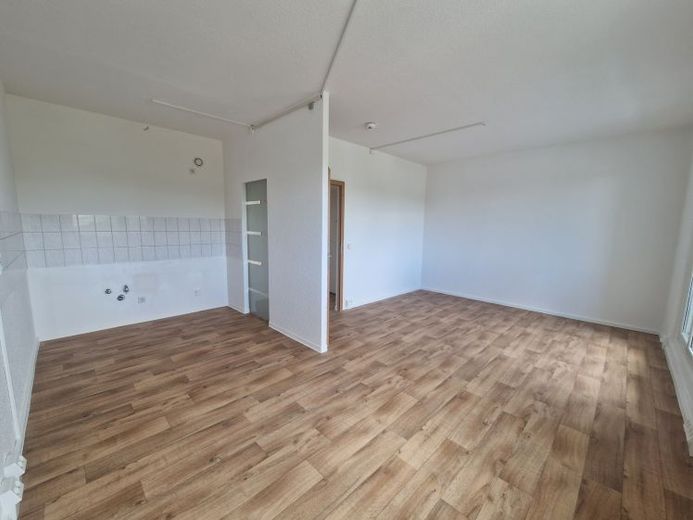 3 Zimmer im 1.OG, Balkon und Aufzug! – Foto 1