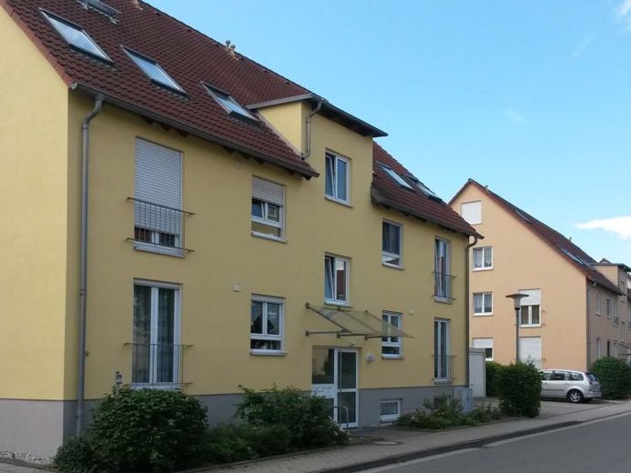 Investissement immobilier à Schkeuditz  Immeuble résidentiel dans un quartier résidentiel attrayant – Photo 1