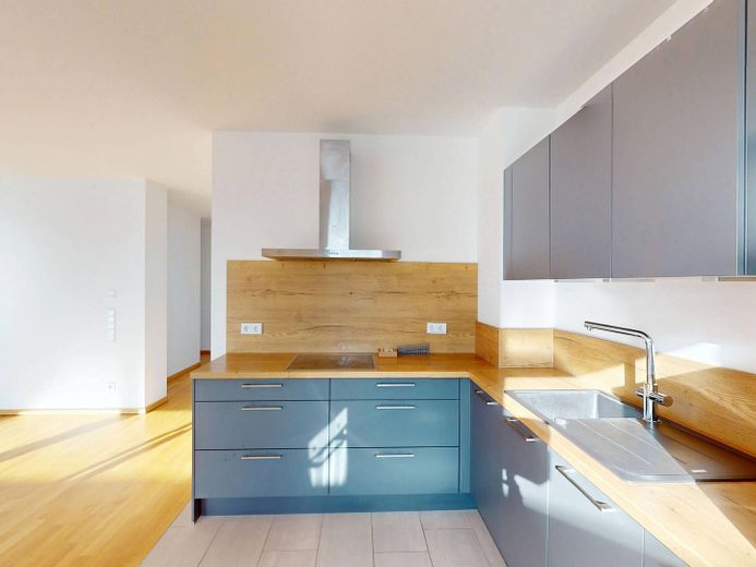 Ampio appartamento di 3 locali con cucina componibile e spaziosa terrazza panoramica nel quartiere FRANKLIN – Ansicht II: Küche
