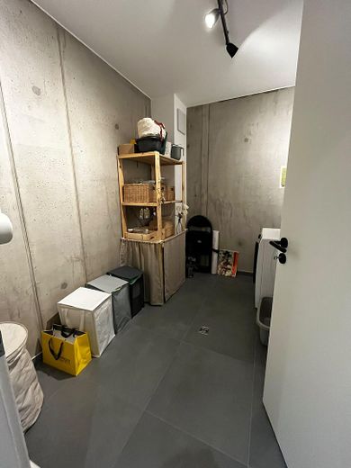 Modern 2-room apartment with underground parking space – Abstellraum / Waschmaschine