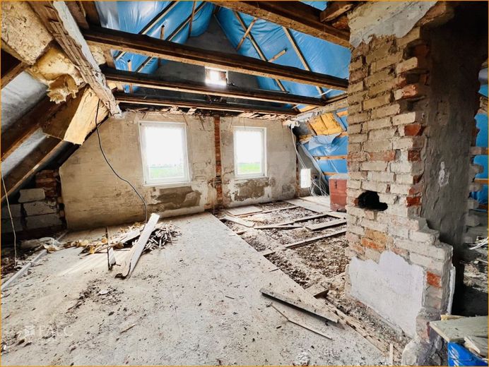 ***Zweifamilienhaus in ruhiger Ortslage*** – WE II Dachgeschoss