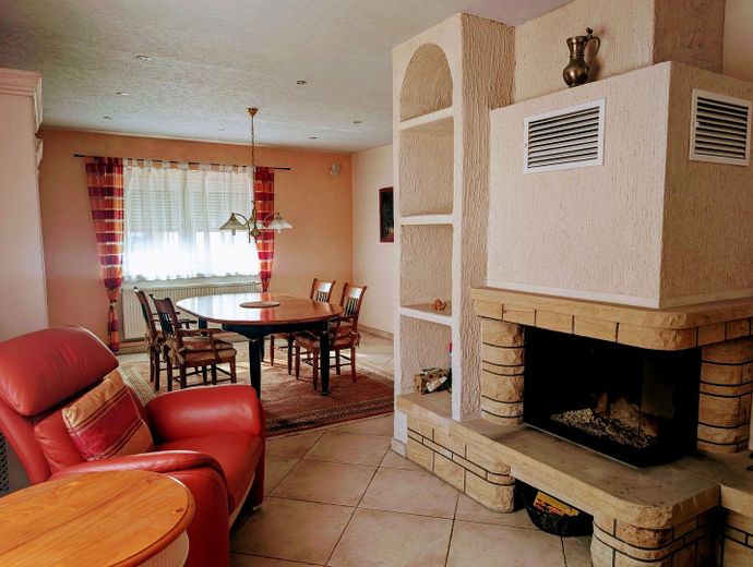 EG Wohzimmer mit Kamin