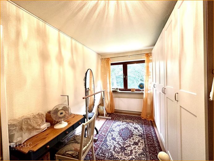 Büro/ Kind rechts 1. OG