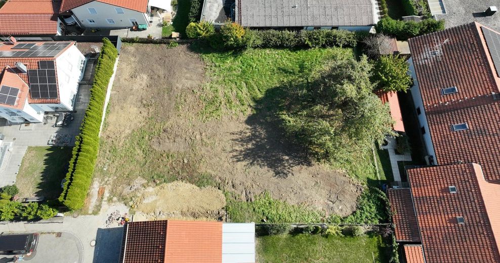 Von Privat: Grundstück für EFH oder 2 DHH zu verkaufen – Luftbild