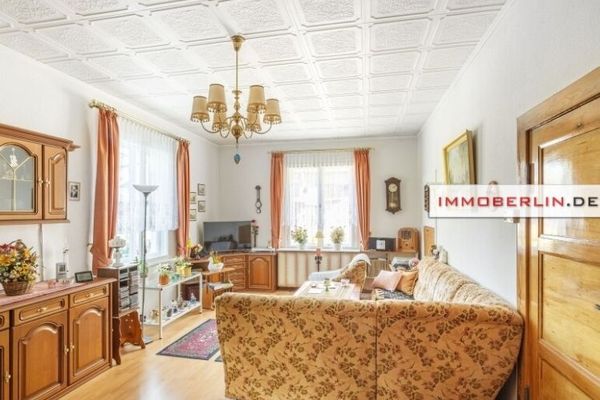 IMMOBERLIN.DE - Klassisches Haus mit großem Garten in Harmonielage am Stadtrand
