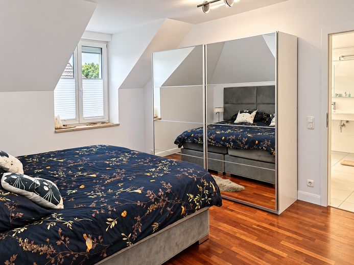 Luxueuze woning in Quickborn – 16_Schlafzimmer OG