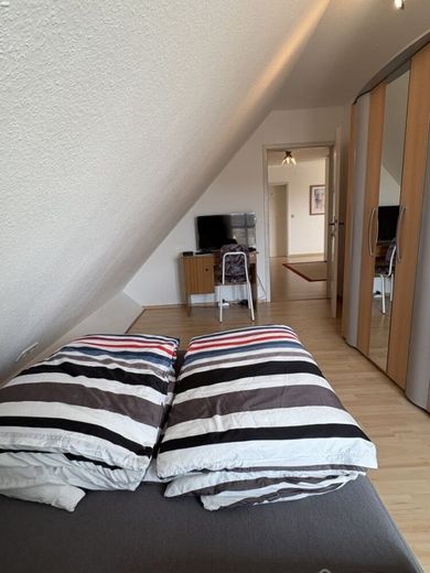 Feucht Clever kaufen statt hohe Mieten zahlen!! Gepflegte 3 Zimmer DGW mit 2 Balkone u. Stellplatz – ETW Neda Feucht 014