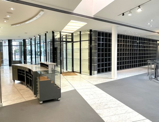 Exklusive(s) Ladenlokal / Einzelhandelsfläche / Büro in der Innenstadt von Mönchengladbach-Rheydt – Foto 12