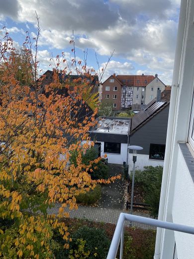 1 oder 2 Wohnungen im 2. OG  in ruhiger Lage Wolfenbüttels zur Eigennutzung oder Vermietung – Balkonblick 2