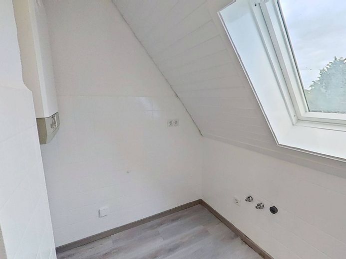 Gemütliche 3-Zi.-Dachgeschosswohnung mit Wannenbad in ruhiger Wohnlage – Ansicht I: Küche