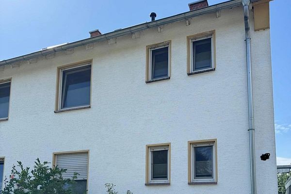Двоквартирний будинок у Реді — багато місця для кількох поколінь і короткі шляхи до центру