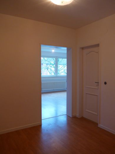 vor Möblierung Tür Flur/Wohnzi