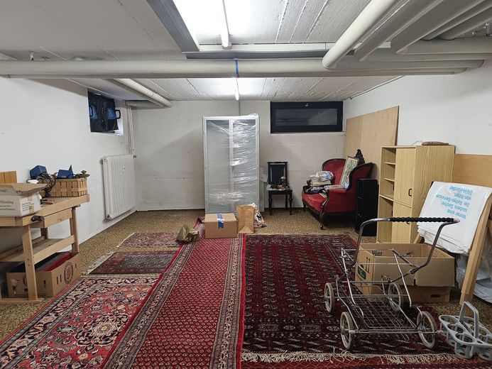 Lichtdurchflutete 4-Zimmer-Wohnung mit Loggia und Blick ins Grüne – Foto 17