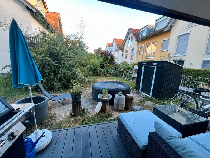 3-Zi.-EG-Wohnung Horkheim – Terrasse & 2 Tiefgaragestellpläte, ggf Friseurladen – Terasse