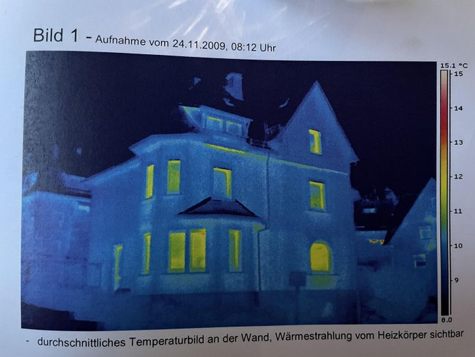 Sanierte Altbauvilla mit 7 Zimmern in Weidenau – Infrarotkamerabild vom Haus