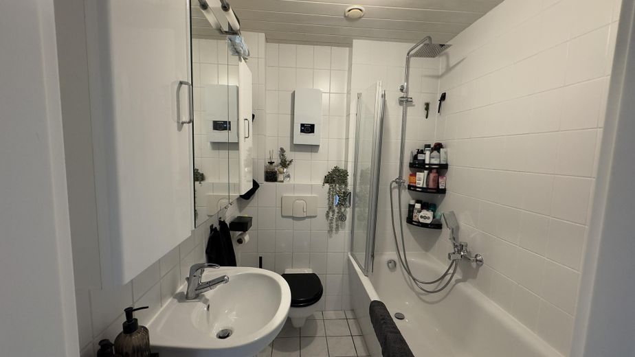 3-кімнатна квартира в Iserlohn-Hennen - простір для вашого повсякдення – Badezimmer
