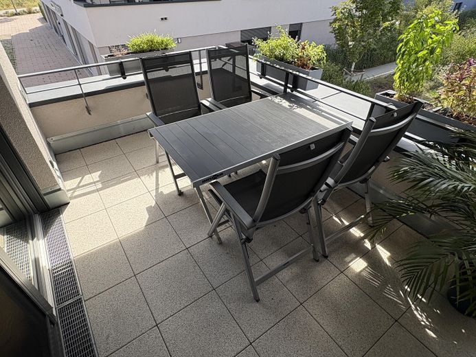 Pregiato appartamento di 3 locali nell’area Glashütte – parquet in rovere, cucina componibile, Smart Home, posto auto interrato – Balkon