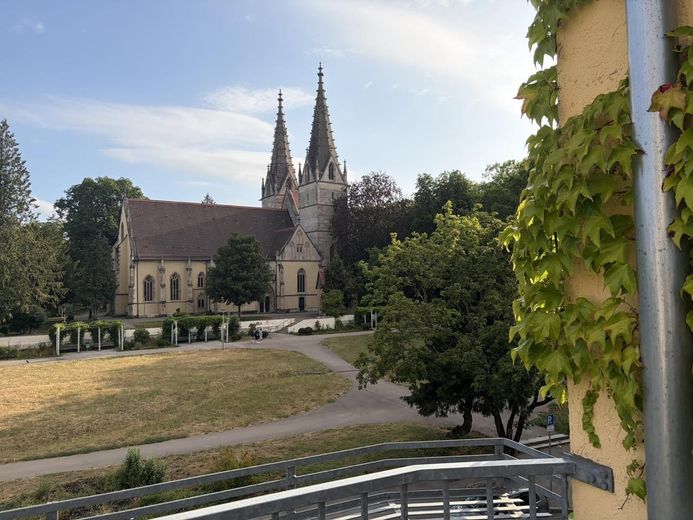 Esclusivo appartamento d’epoca di 146 m² completamente ristrutturato in posizione privilegiata a Göppingen–elegante, moderno, unico – Aussicht Balkon