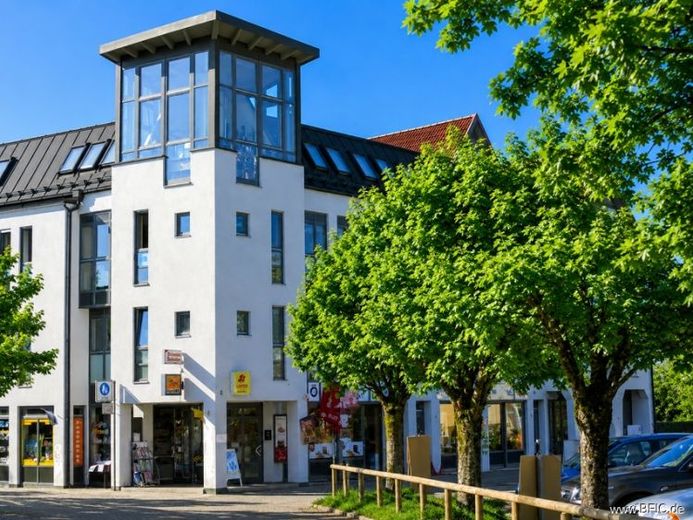 provisionsfrei: außergewöhnliche Turmwohnung in
Fürstenfeldbruck – फोटो 1