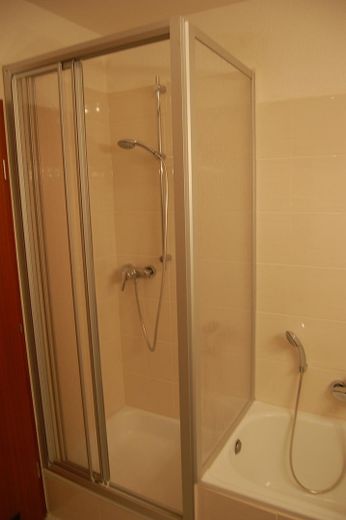 2-Zimmerwohnung in Hamburg-Sasel (vermietet) – Bad-b