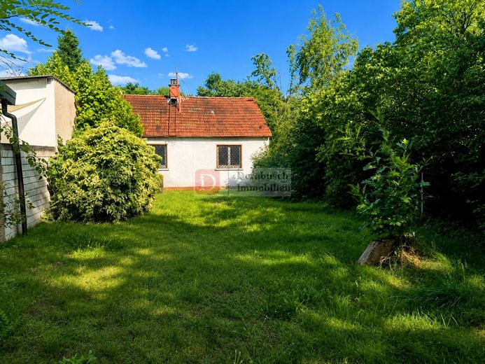Freistehendes, idyllisch gelegenes, Häuschen in Mühlheim am Main – Hausrückansicht Bild 2