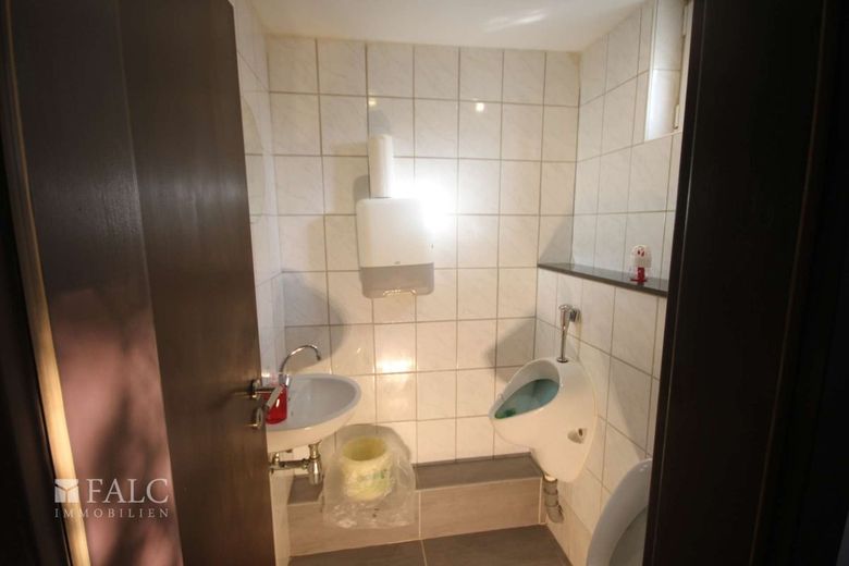 Verwirklichen Sie Ihren Traum vom eigenen Restaurant! – Herren WC
