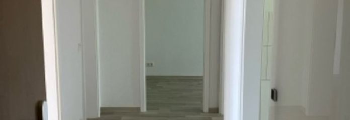 Posto auto al sole incluso: affascinante oasi con 3 locali e balcone