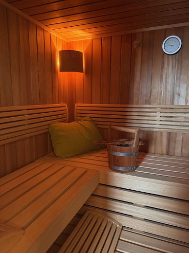 Klafs Sauna mit Dampfbad