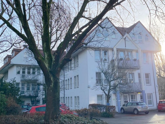 Gepflegtes Mehrfamilienhaus