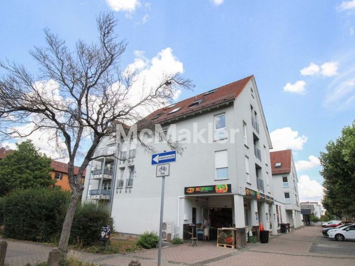 Sofort bezugsfrei: Gepflegte 2,5-Zimmer-Wohnung mit überdachtem Balkon und Tiefgaragenstellplatz – फोटो 1