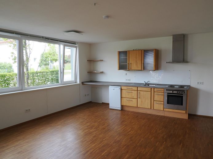 Aydınlık ve huzur verici atmosfere sahip, doğal bahçeli modern mimar evi – Einliegerwohnung