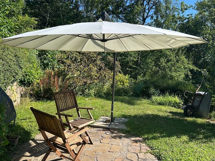 Casa unifamiliare da sogno con ampio terreno nel verde – Foto 4