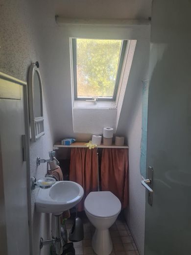 Terraced house with garden in a central location in Neunkirchen – Dachgeschoß, WC