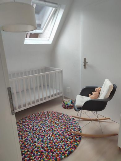 Schönes Haus in zentraler Lage – Kinderzimmer / Büro