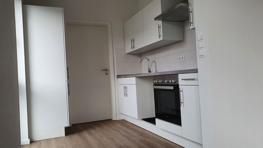 2-room first-floor apartment with elevator and balcony – Photo 4