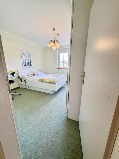 Un chez-soi ensoleillé avec balcon exposé sud - Appartement de 2 pièces à occuper soi-même - Sans commission – Schlafzimmer1