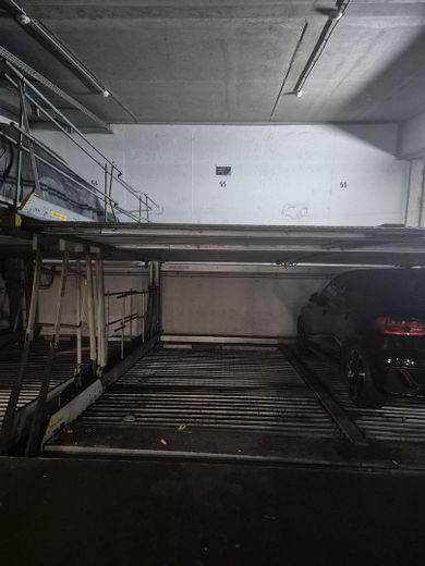 Doppelparker in Düsseldorf-Oberbilk zu vermieten – Doppelparker unten