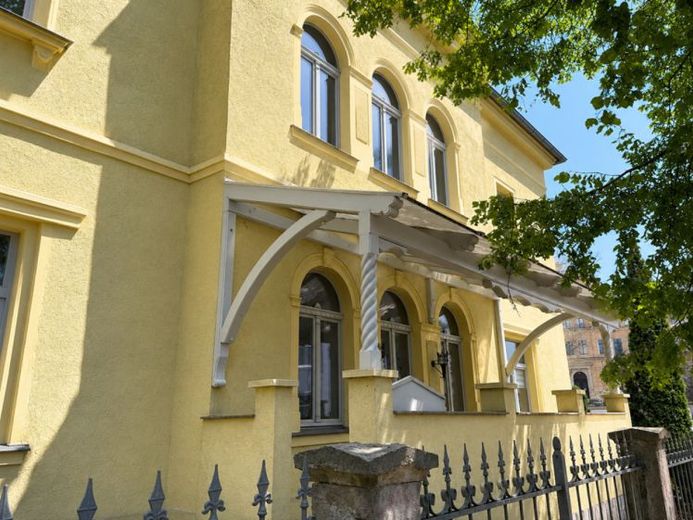 Oschatz: Eine Villa, mehr als nur Büro oder Praxis. Ihr neues Domizil, ein Denkmal für Ihren Erfolg. – Foto 1