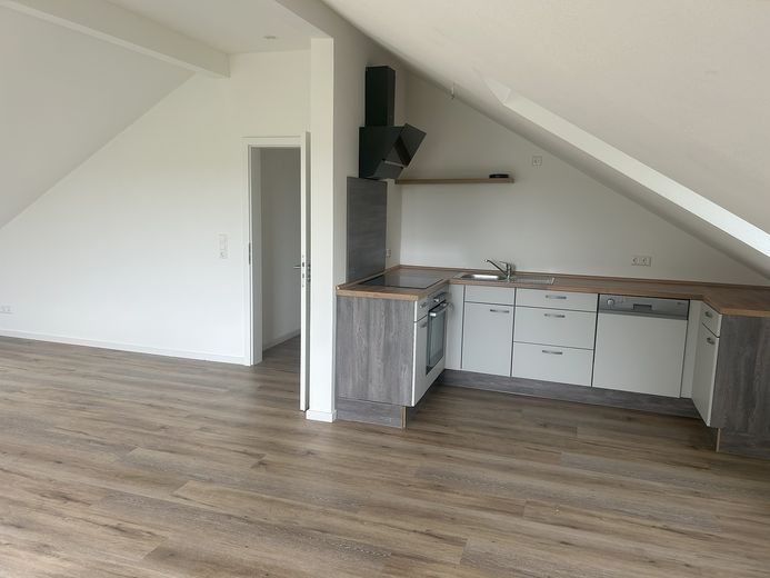DG - Wohnen / Essen