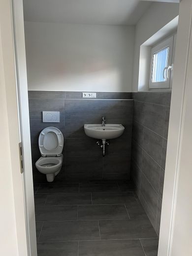 (106-06) Charmante 2-Zimmer-Maisonettewohnung mit eigenem Eingang in ruhiger Wohnlage – Foto 10