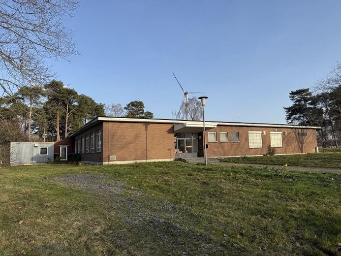 Imposante Rarität Massive Gewerbehalle in Ehemaligen Kasernegelände – Foto 29