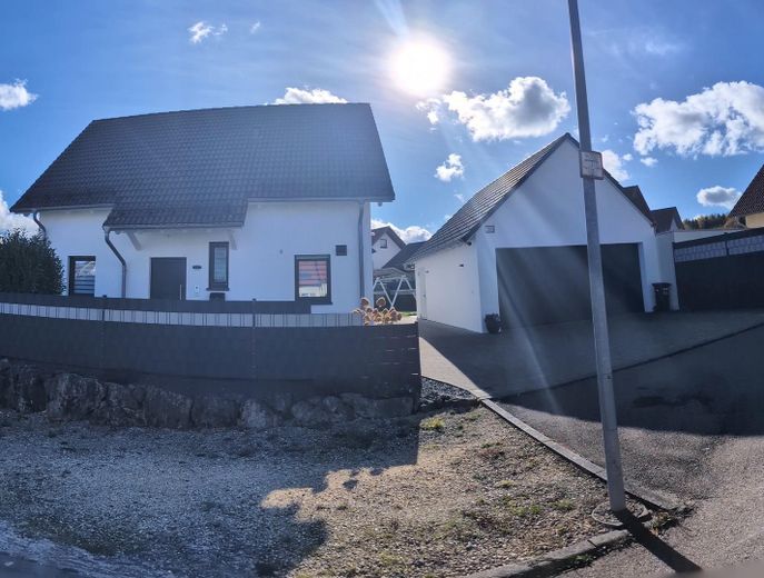 Nordseite Eingang Stellplätze