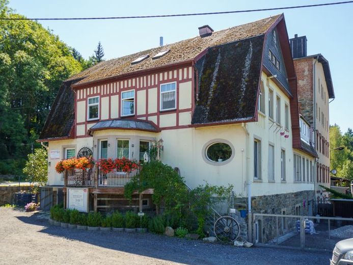 Historisches Anwesen mit 4 Einheiten – Wohnen, Vermieten und Arbeiten – Foto 1