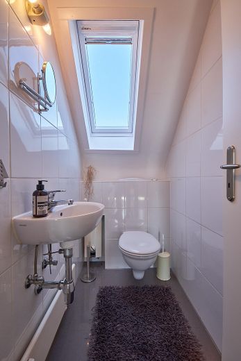 Gepflegte 4,5-Zimmerwohnung mit Stellplatz! !Provisionsfrei! – Separates WC