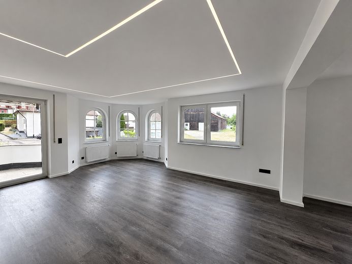 Provisionsfreie Maisonettewohnung mit ca. 123 m², 4,5 Zimmern und hochwertiger Ausstattung – Wohnbereich