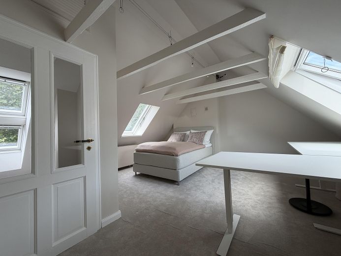 Liebevol moderniseerde rijwoning in Bremer stijl in Bremen, Hastedt – Schlafzimmer DG