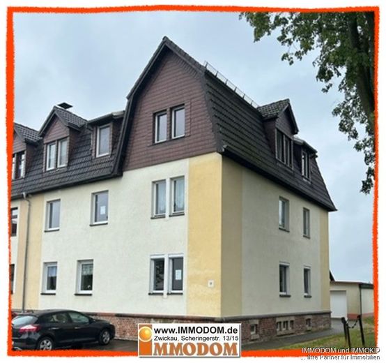 2-Zimmer-Dachwohnung mit Dusche in Küche +++ Einzug sofort möglich +++ preiswert zu vermieten! – Hausansicht
