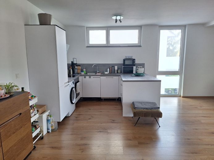 moderne, helle 3-Zimmer-Wohnung – Wohnraum - Küche -1